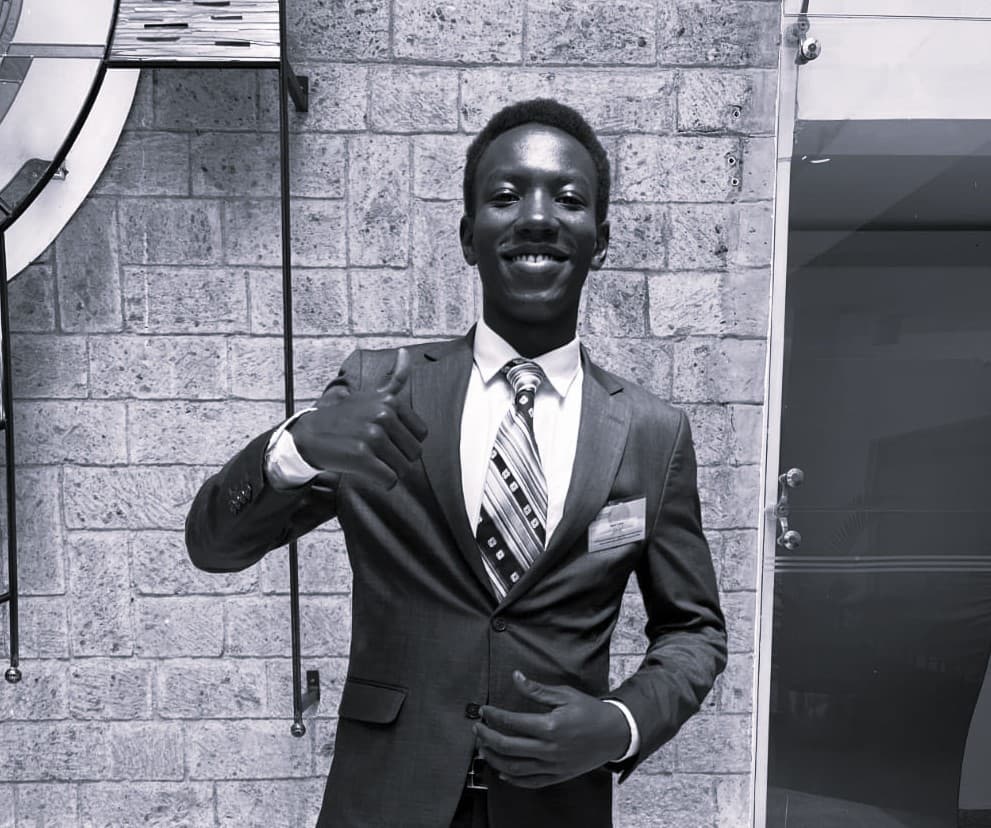 Deril Obop, Lawyer